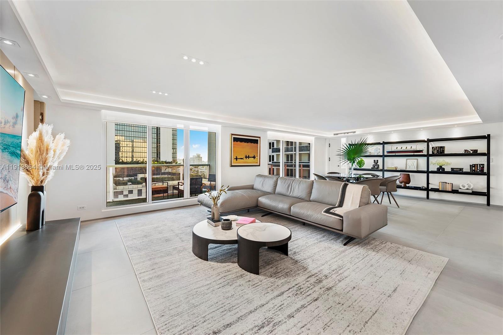 Roney Palace Condo