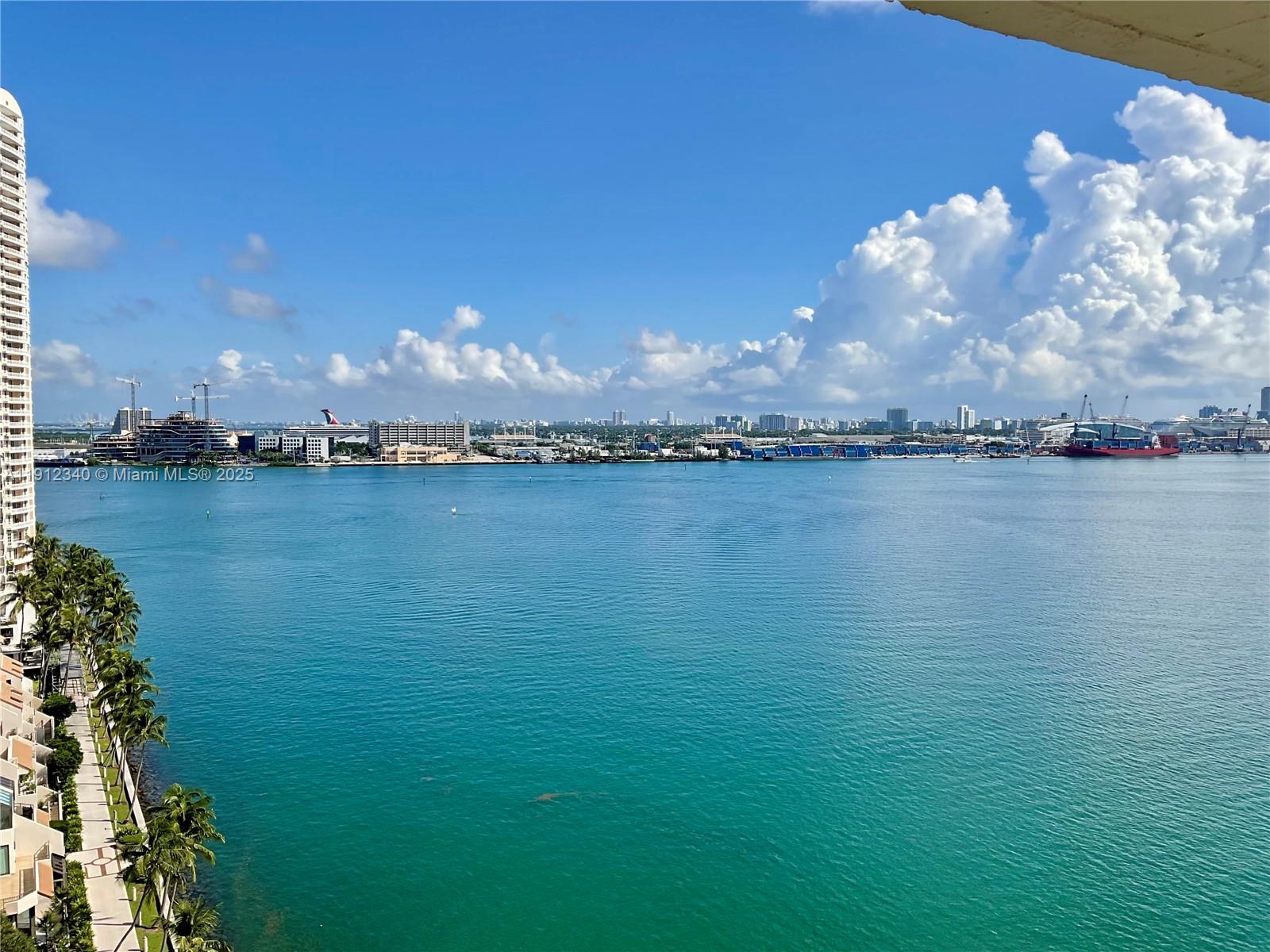 Condo for Rent in Miami, FL