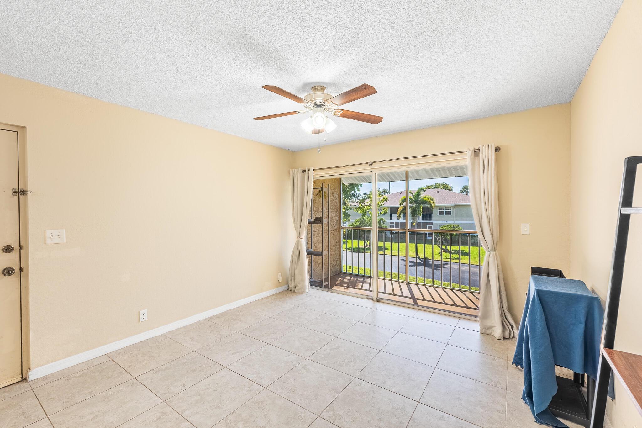 Homes for sale in Port St Lucie, FL | 1537 Se Royal Green Circle #E  202, Port St Lucie, FL 34952 | MLS# R11140592