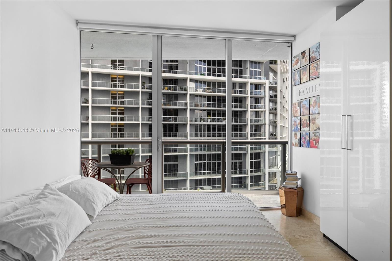 495 Brickell Ave #2410, Miami FL 33131