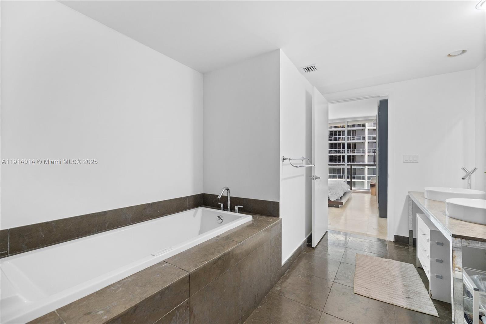 495 Brickell Ave #2410, Miami FL 33131