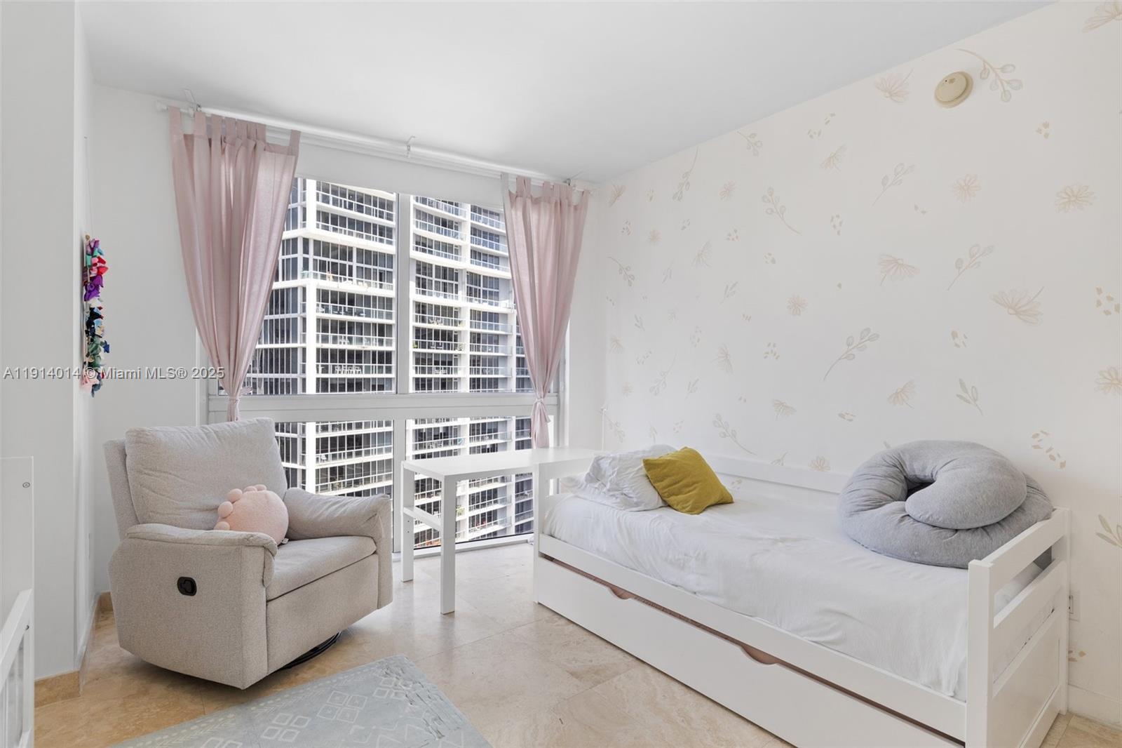 495 Brickell Ave #2410, Miami FL 33131