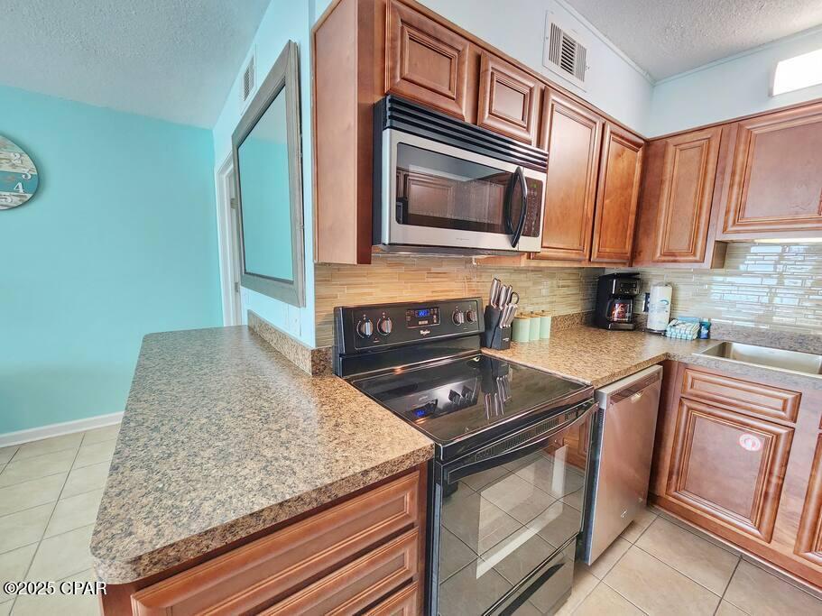 Image 15 For 8743 Thomas Drive 209