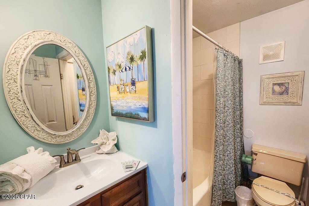 Image 20 For 8743 Thomas Drive 209