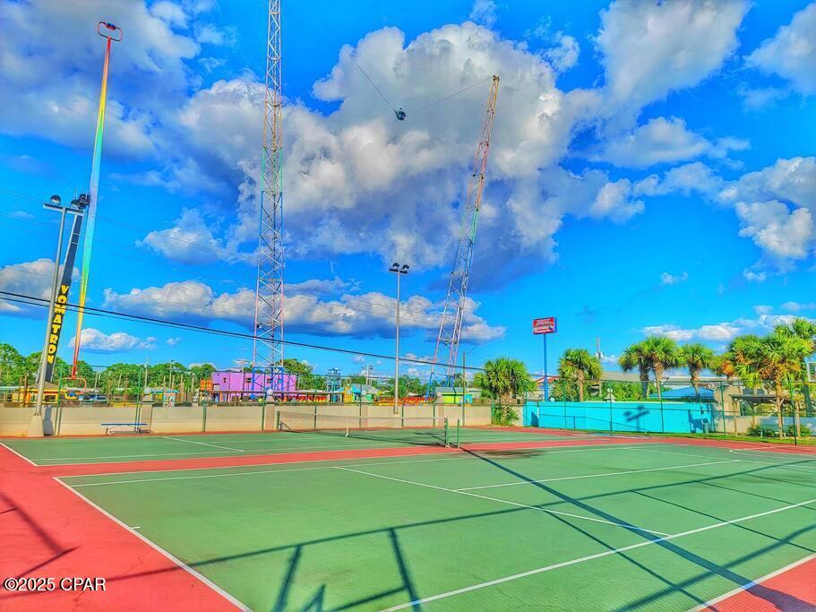 Image 37 For 8743 Thomas Drive 209