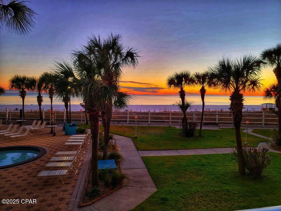 Image 40 For 8743 Thomas Drive 209