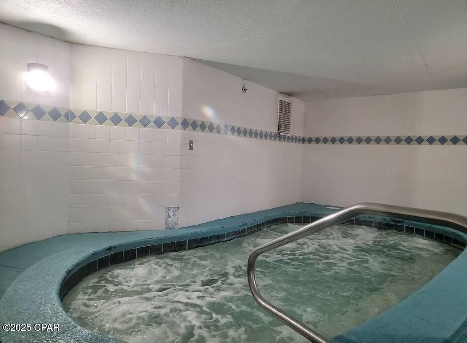 Image 41 For 8743 Thomas Drive 209