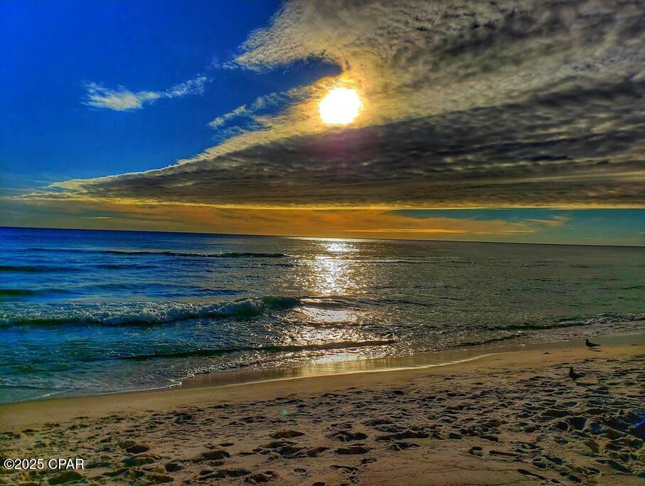 Image 43 For 8743 Thomas Drive 209