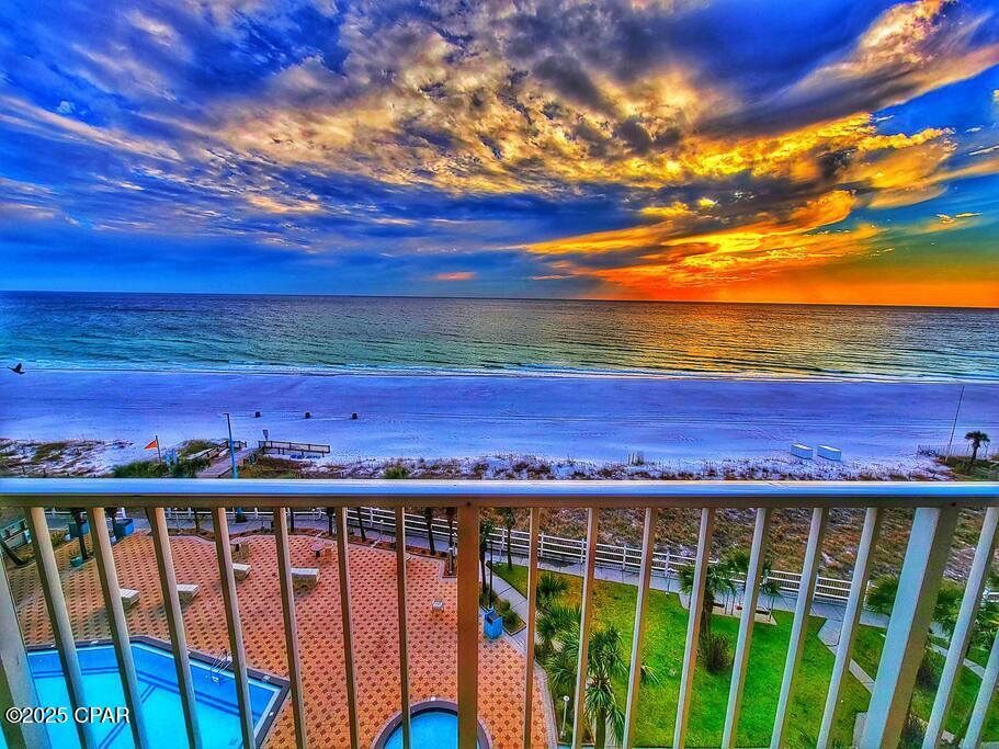 Image 2 For 8743 Thomas Drive 810