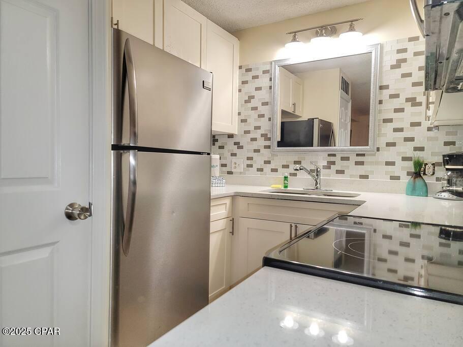 Image 20 For 8743 Thomas Drive 810