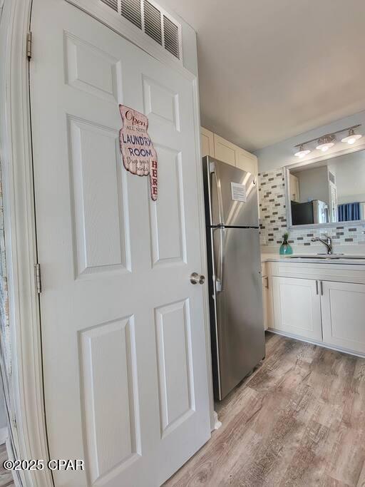 Image 24 For 8743 Thomas Drive 810