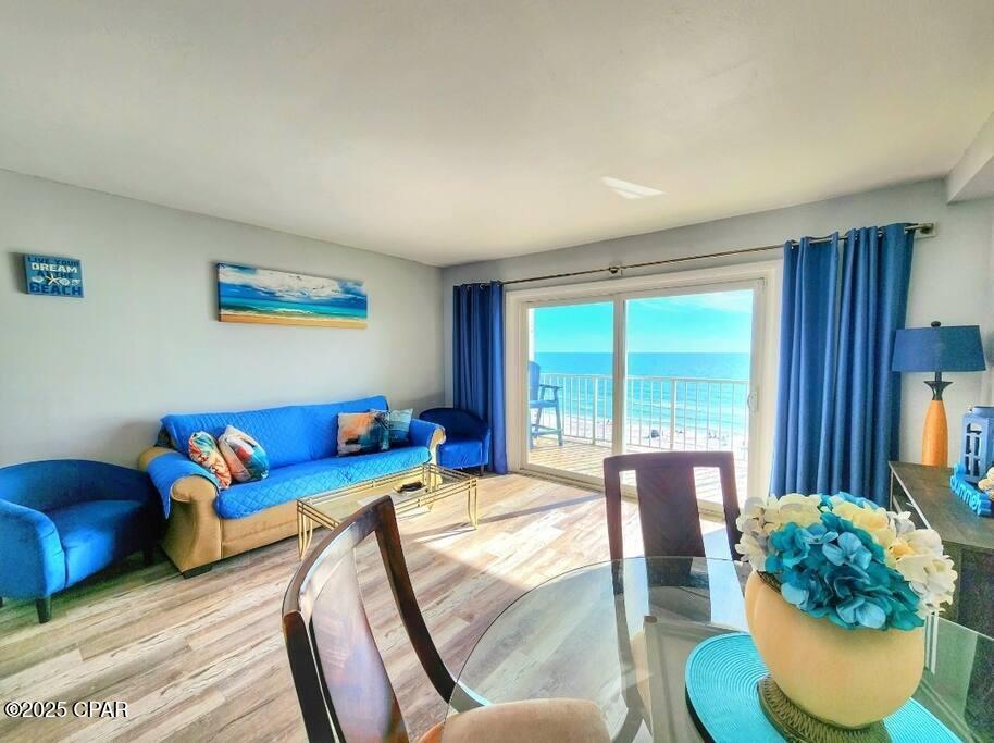 Image 3 For 8743 Thomas Drive 810