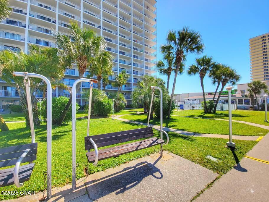 Image 31 For 8743 Thomas Drive 810