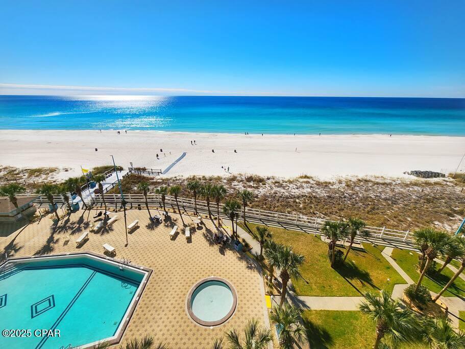 Image 9 For 8743 Thomas Drive 810