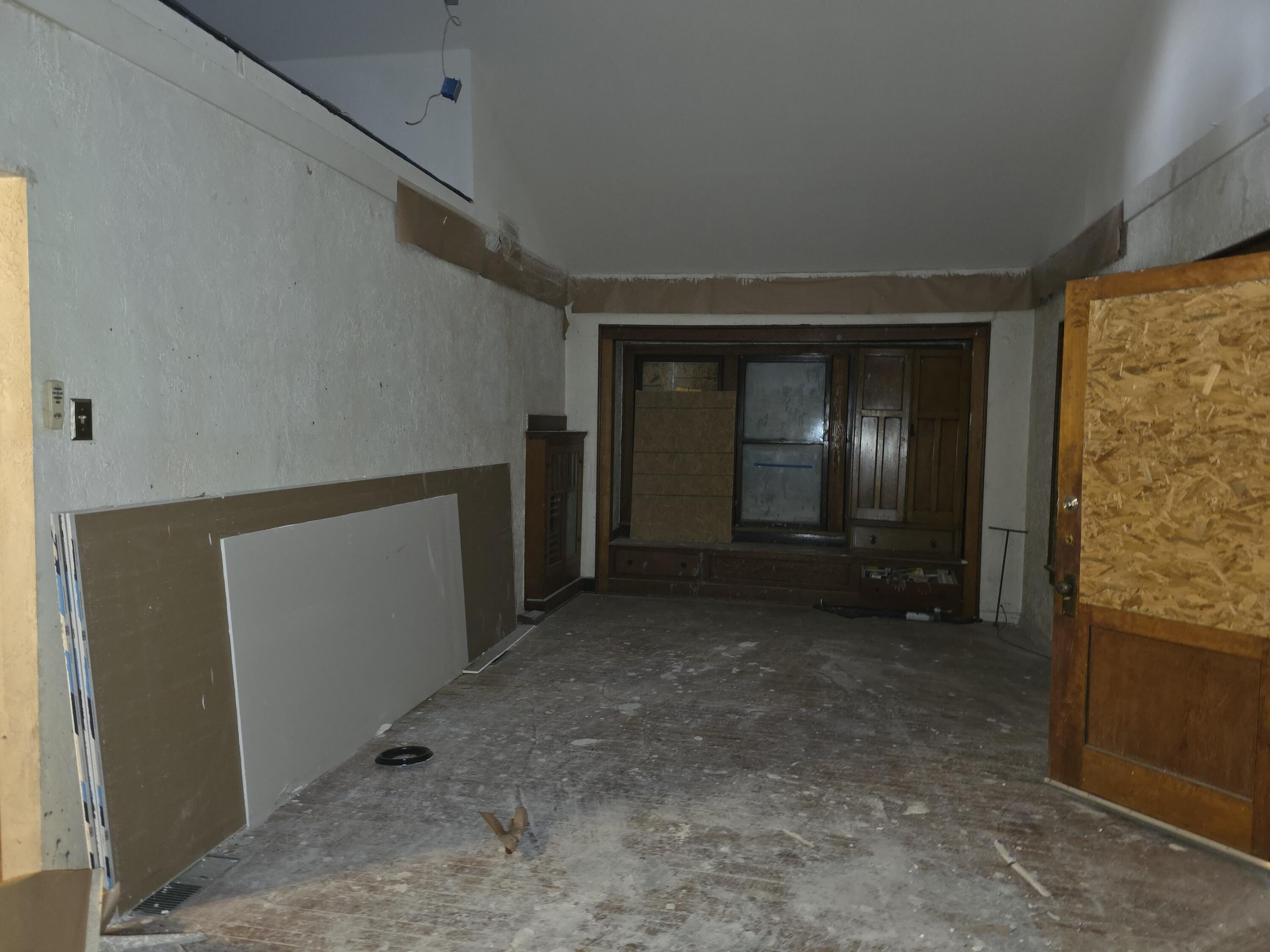 233 Maxine Street NE Interior Other