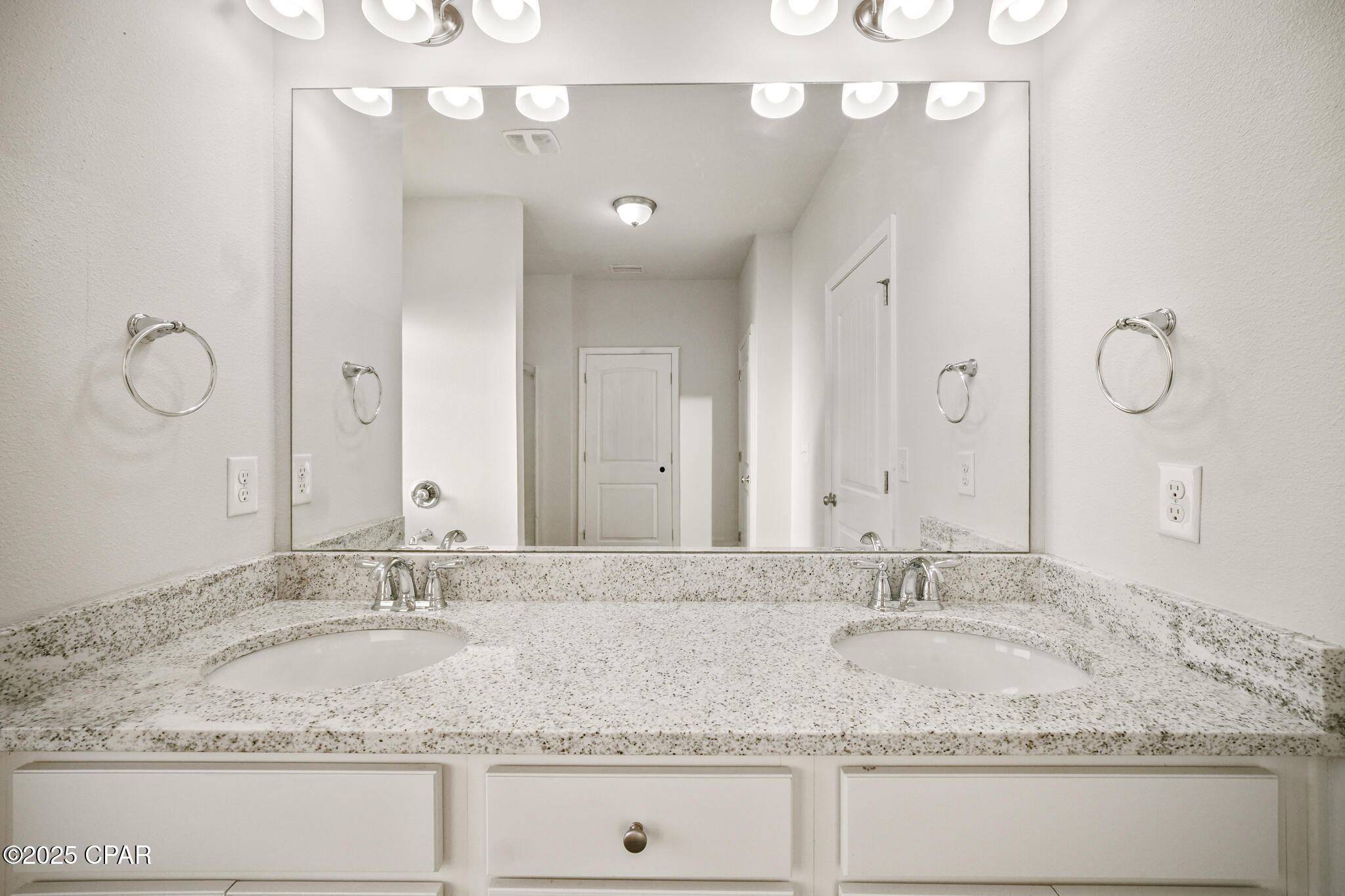 Image 21 For 312 Moonraker Circle