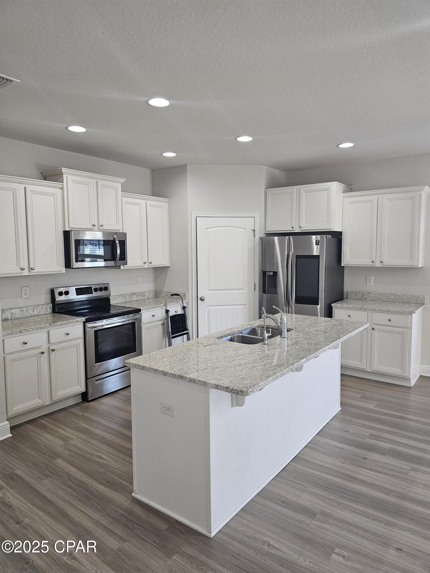 Image 5 For 312 Moonraker Circle