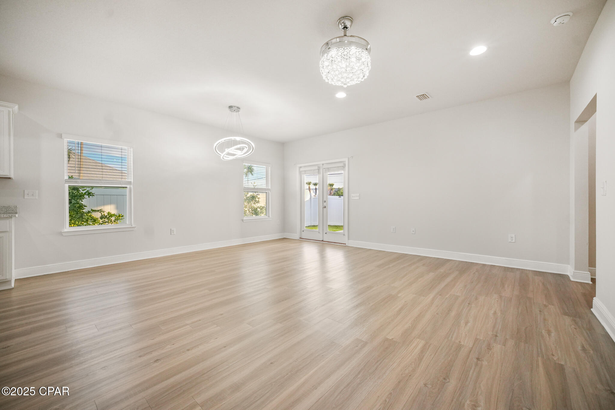 Image 5 For 312 Moonraker Circle