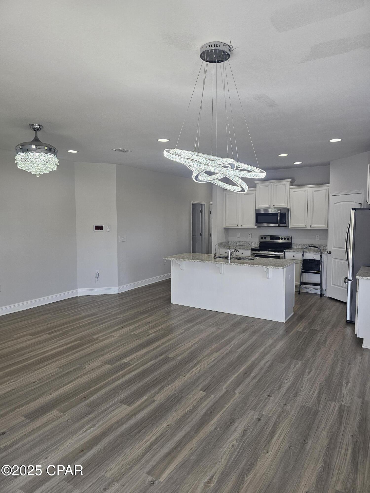 Image 7 For 312 Moonraker Circle