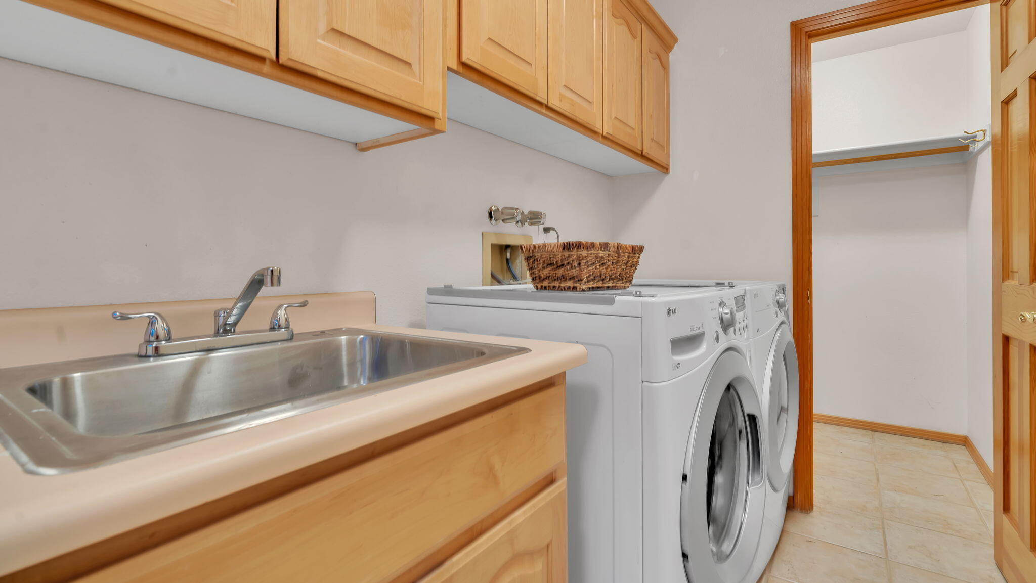 Homes for sale in Albuquerque, NM | 13451 Desert Hills Pl Ne, Albuquerque, NM 87111 | MLS# 1094477