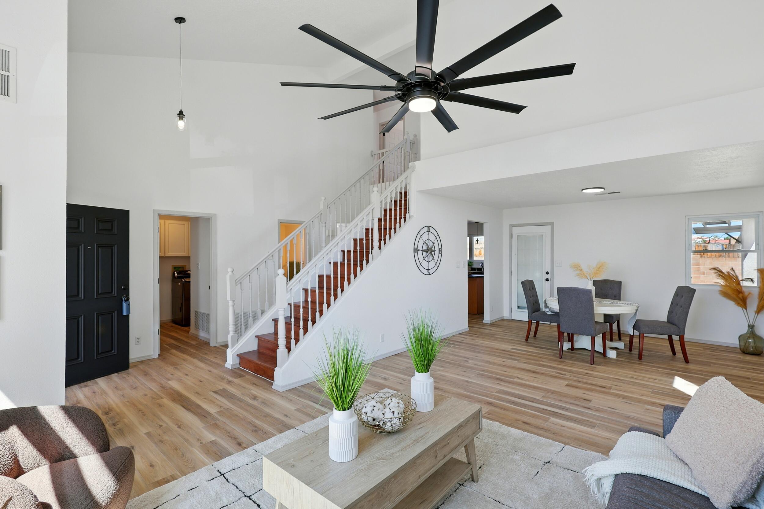 2198 Lema Road SE Living Room