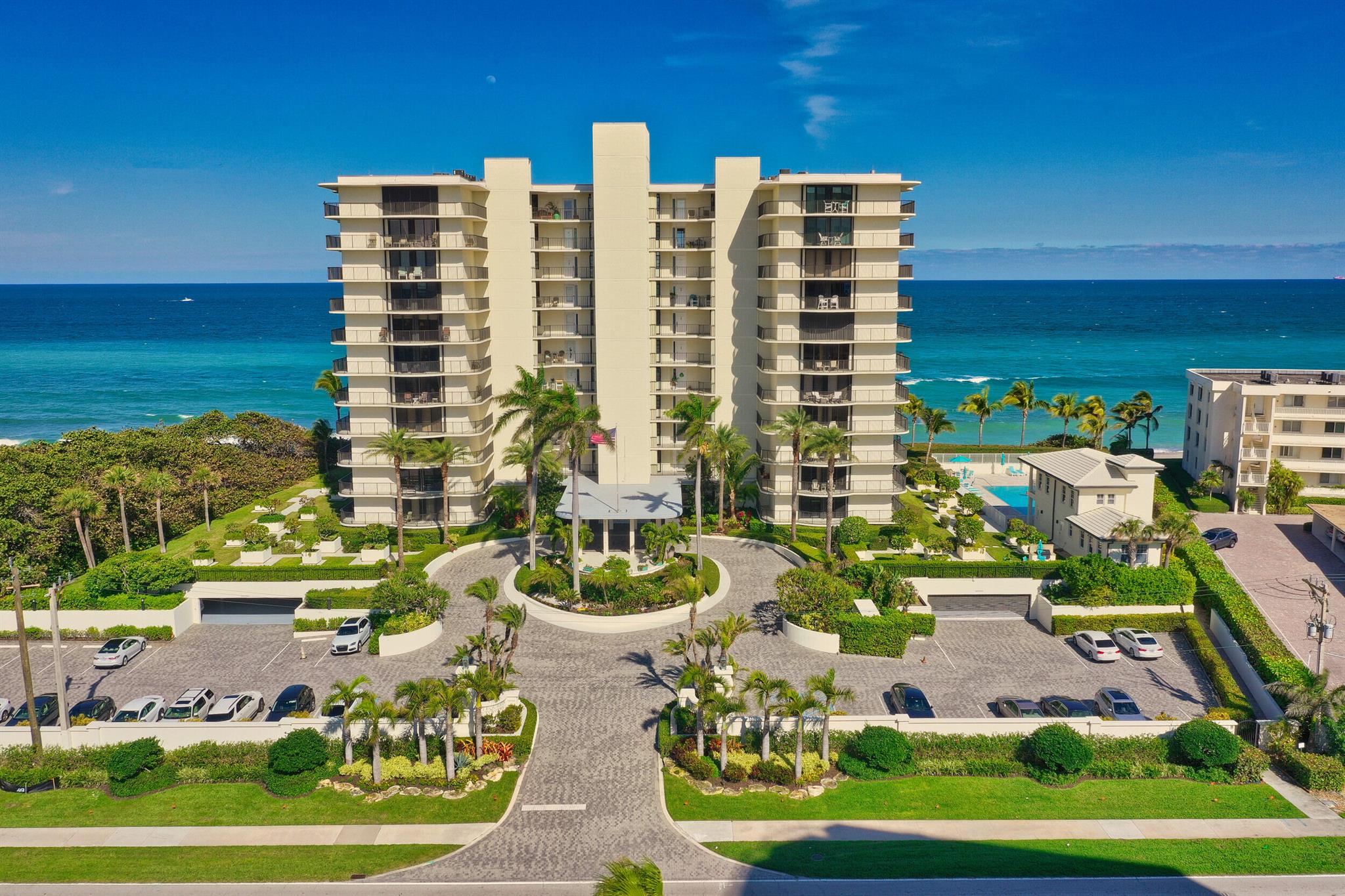 Tequesta Towers Condo