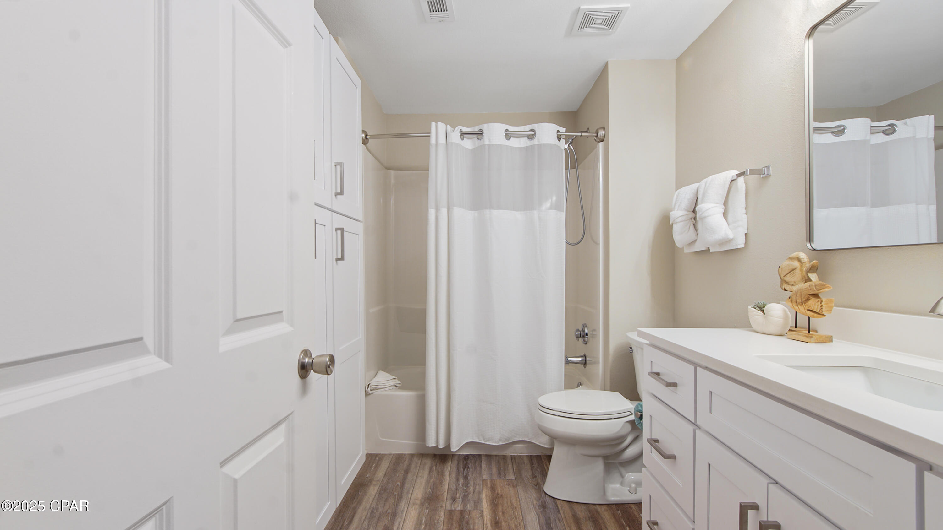 Image 17 For 9902 Thomas Drive 234
