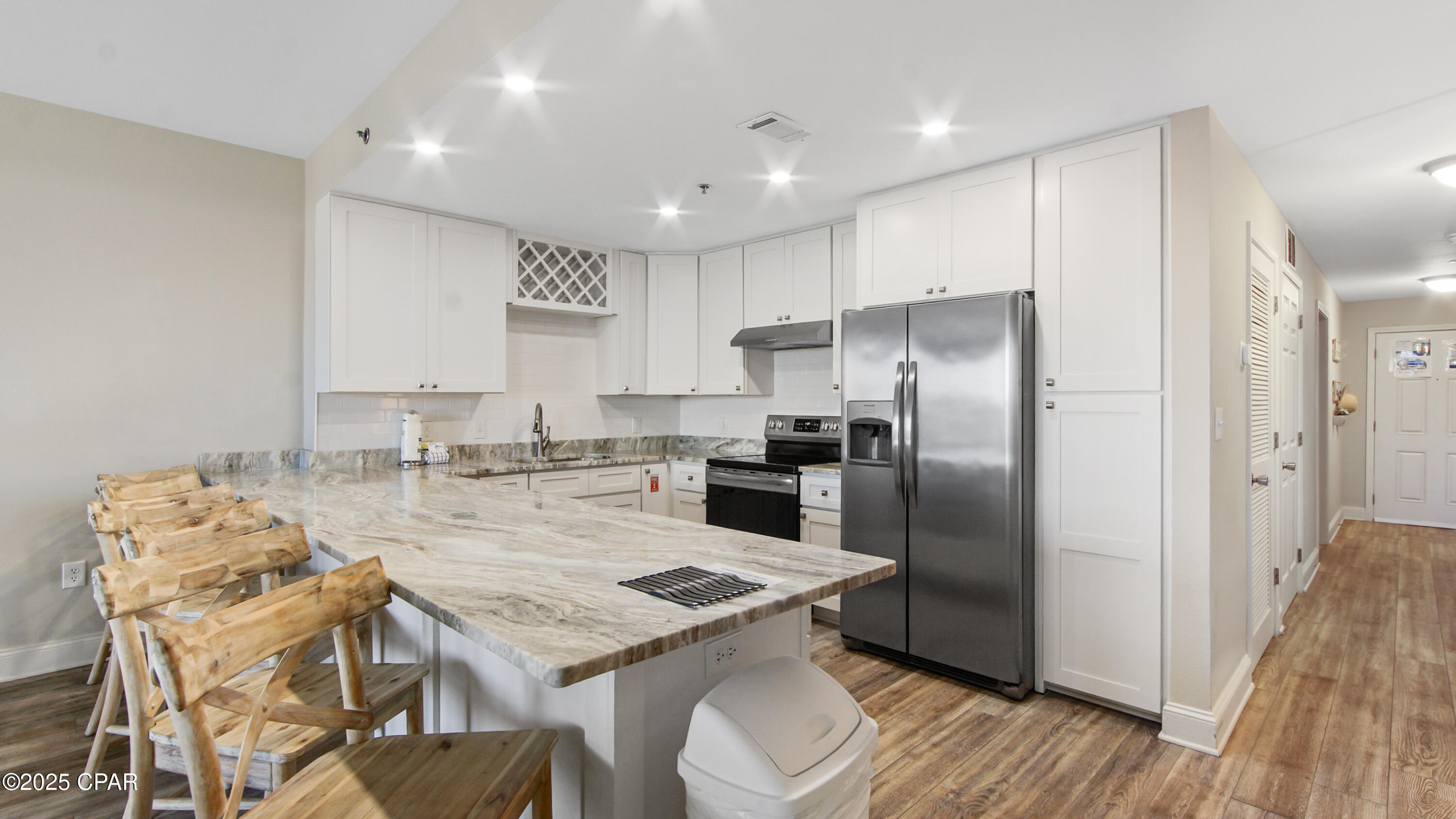 Image 4 For 9902 Thomas Drive 234