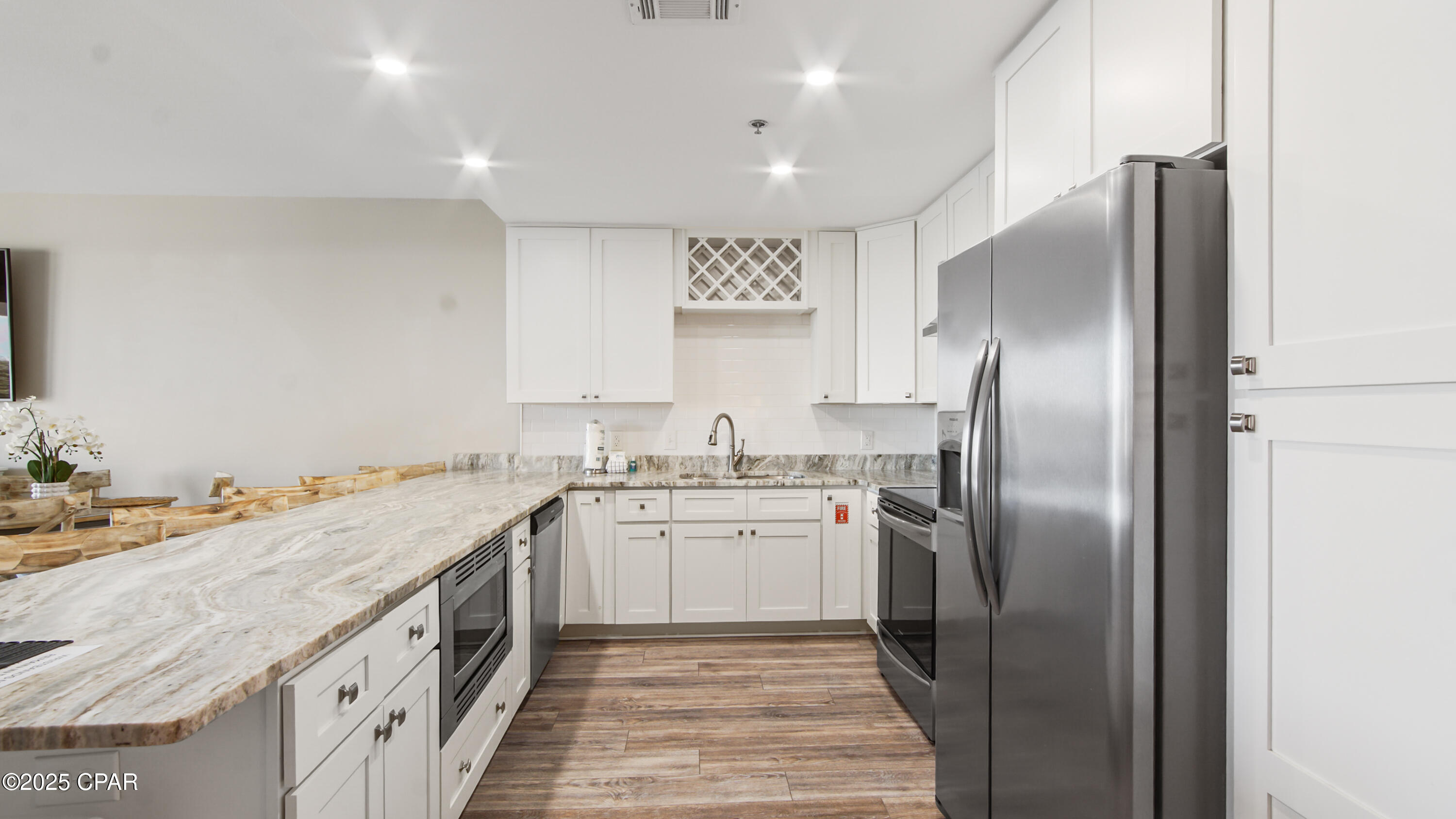 Image 6 For 9902 Thomas Drive 234