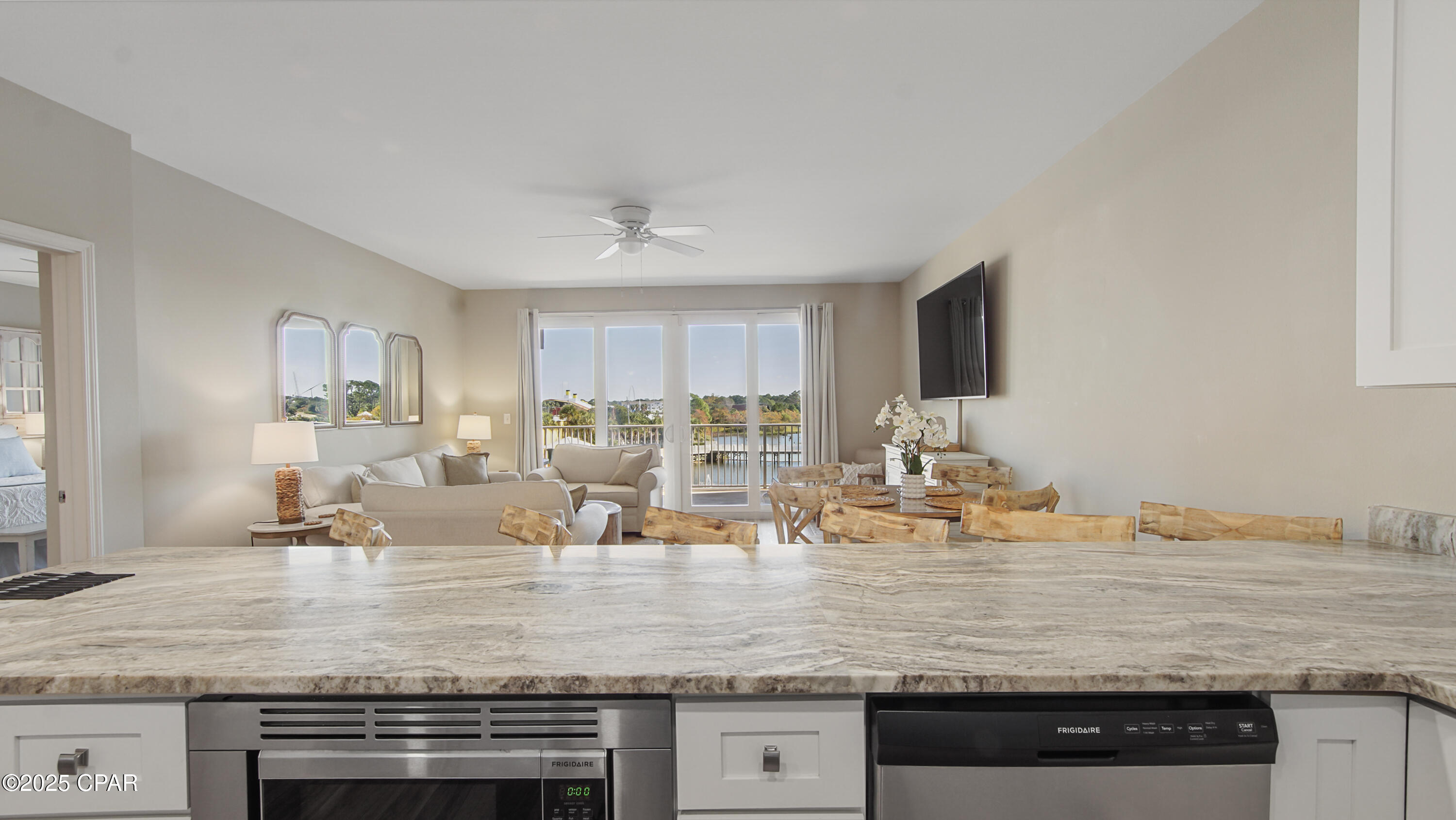 Image 8 For 9902 Thomas Drive 234