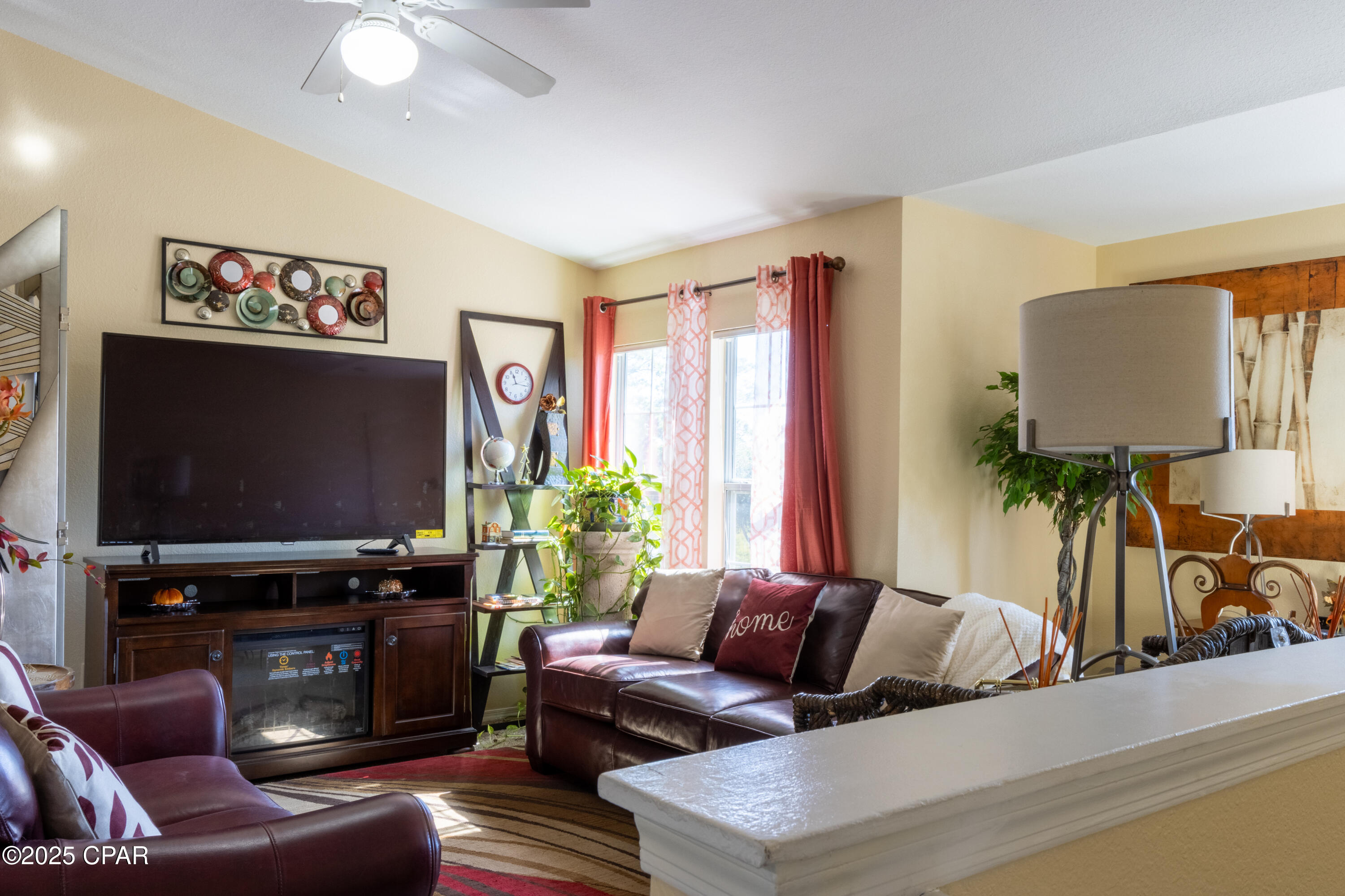 Image 2 For 1007 Lighthouse Road