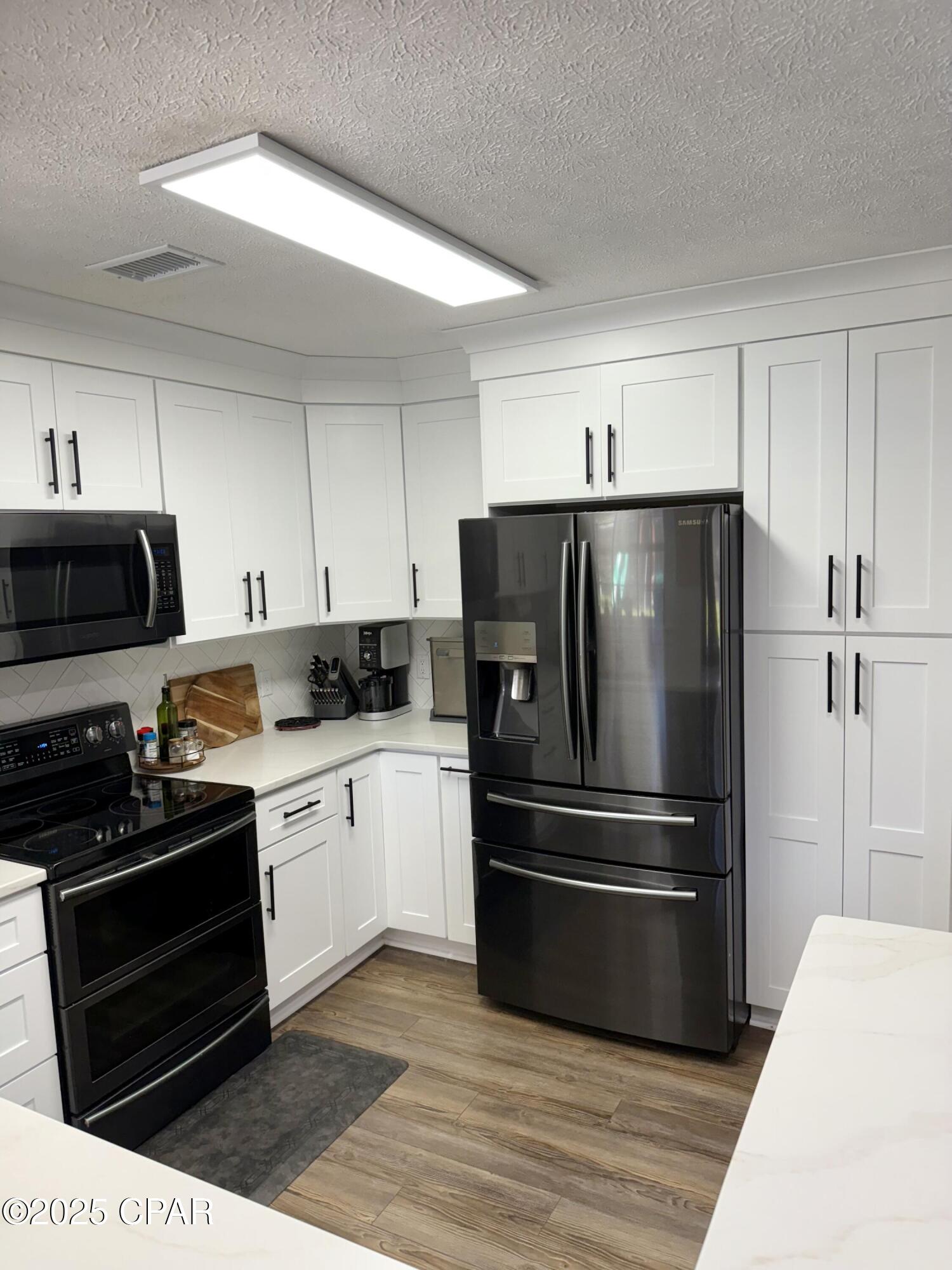 Image 12 For 202 Hidden Pines Drive