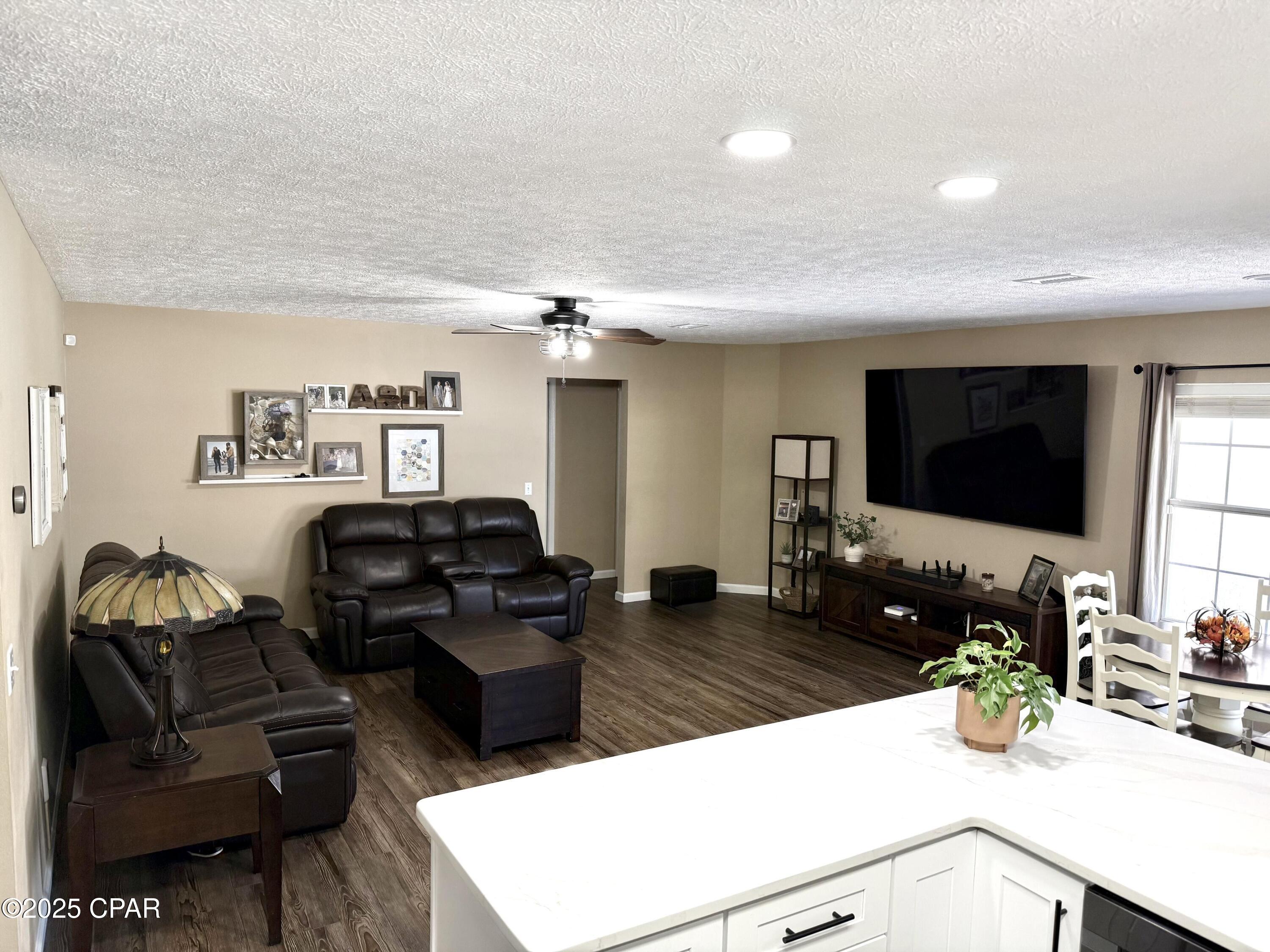 Image 13 For 202 Hidden Pines Drive