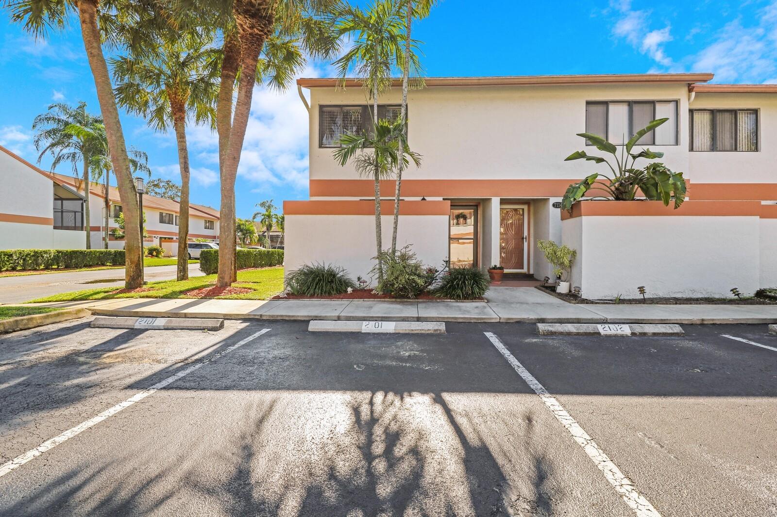 Townhomes At Orange Drive