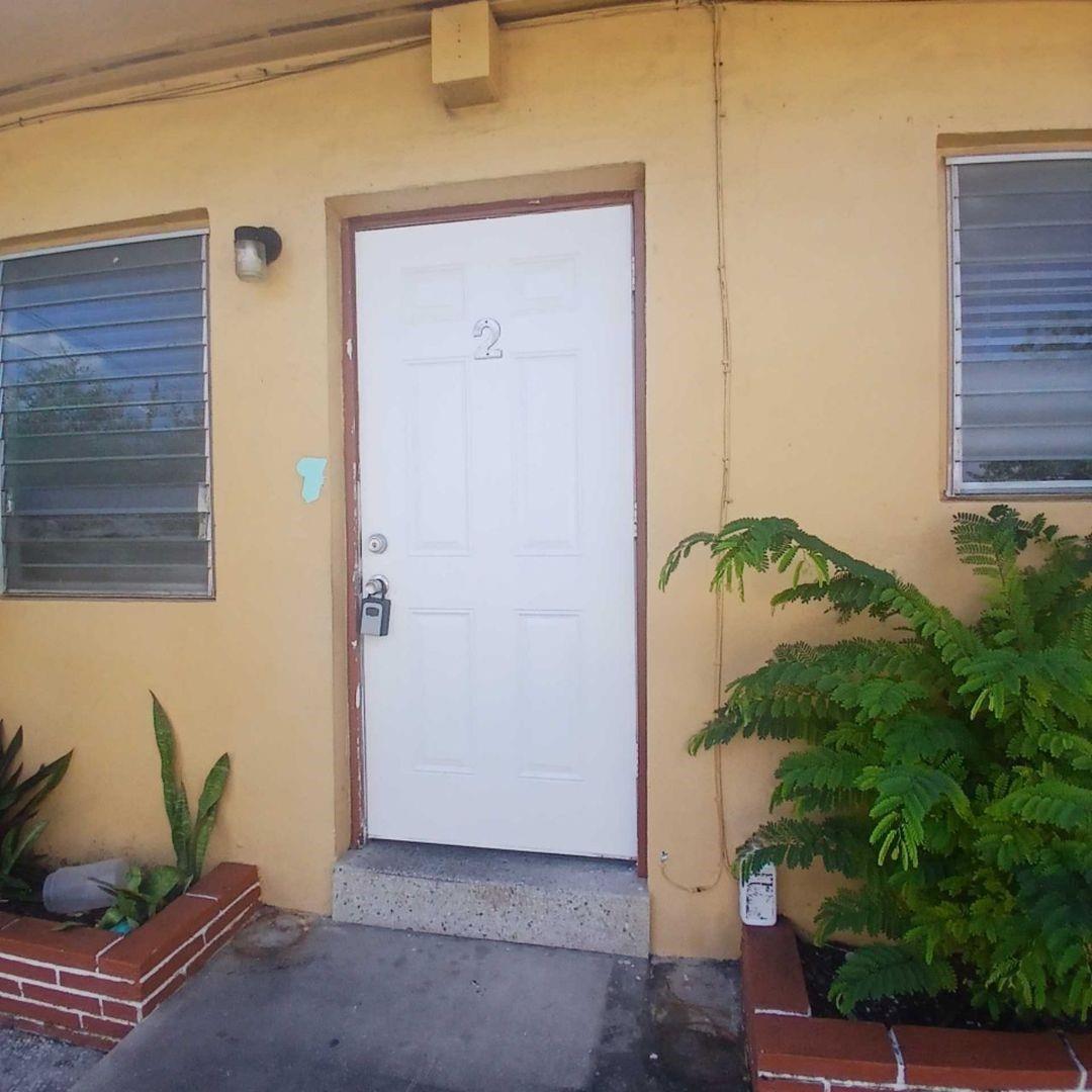 Beverly Park 25-44 B