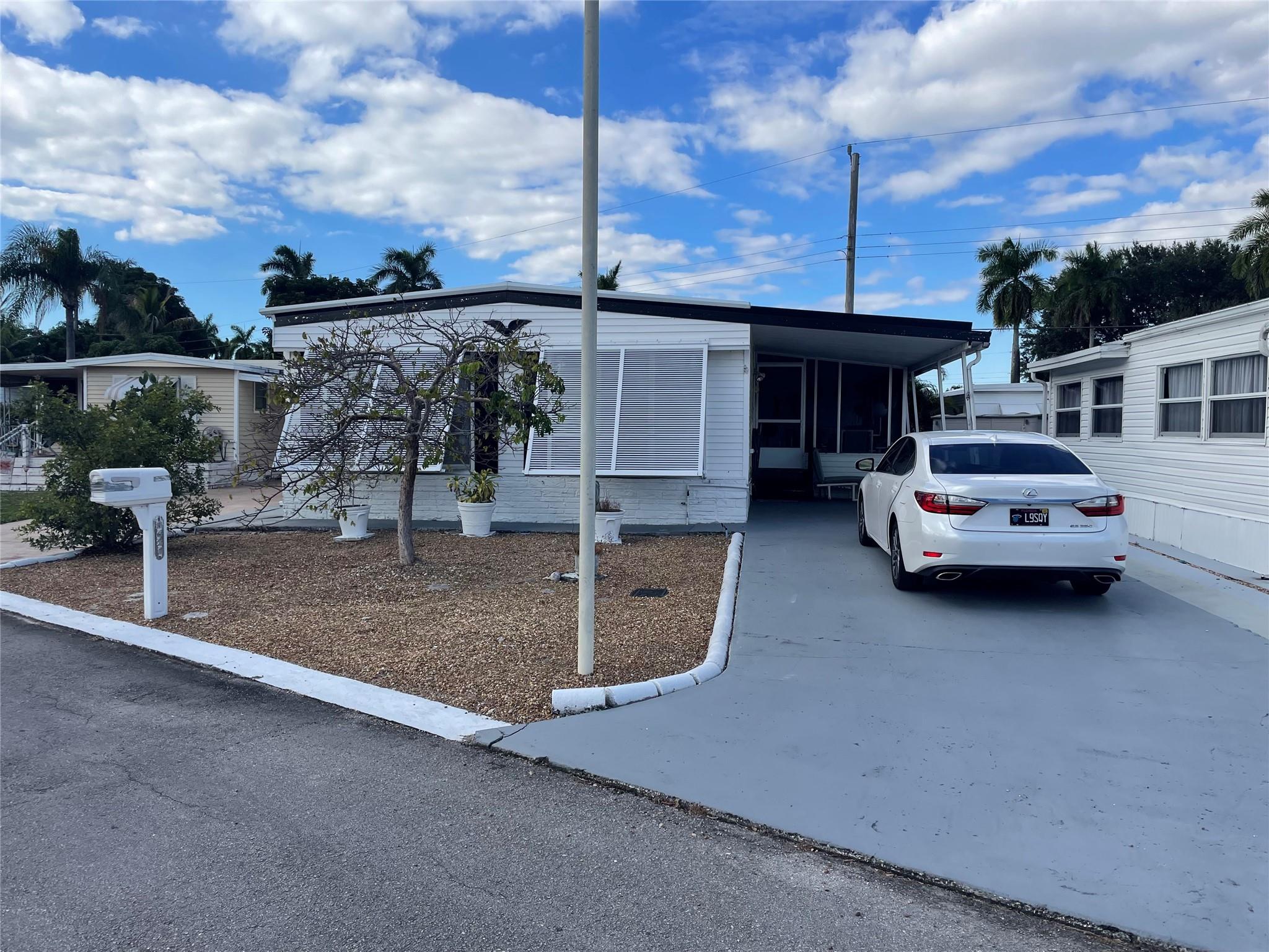 Park City Sec Two 56-25 B