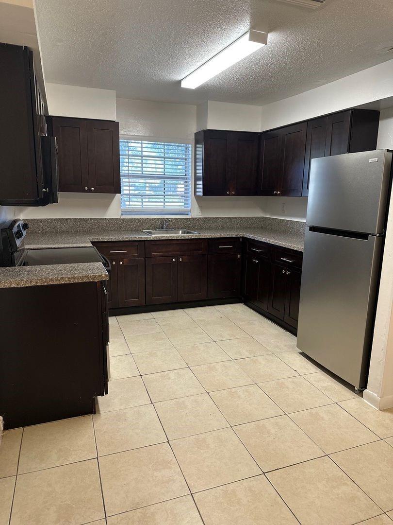 Coral Spgs Sub 1 59-30 B