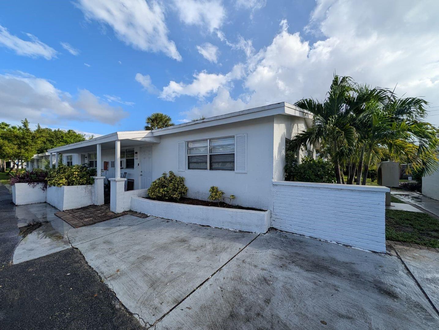 Lloyd Estates 25-47 B