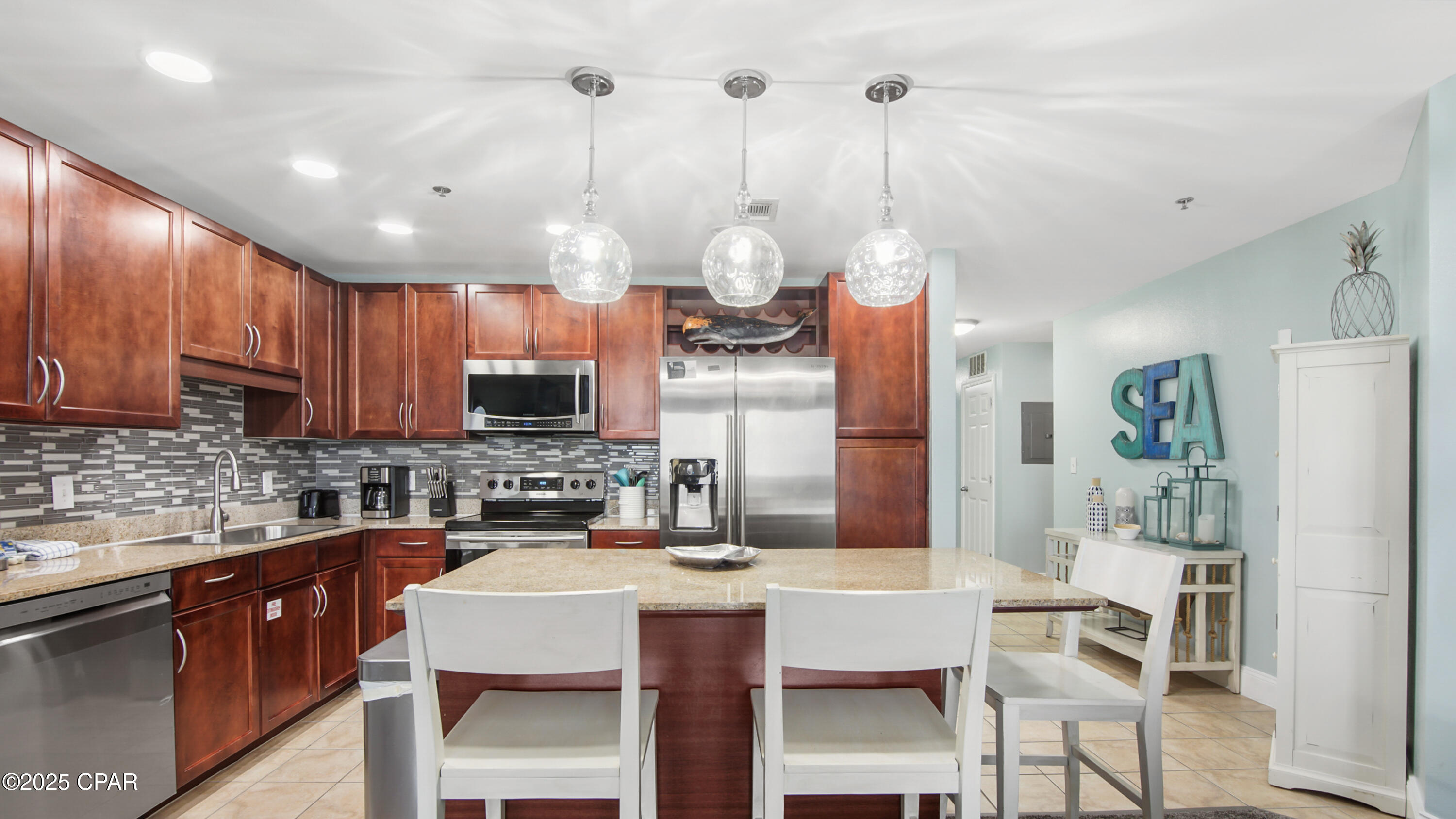 Image 7 For 9902 Thomas Drive 1234