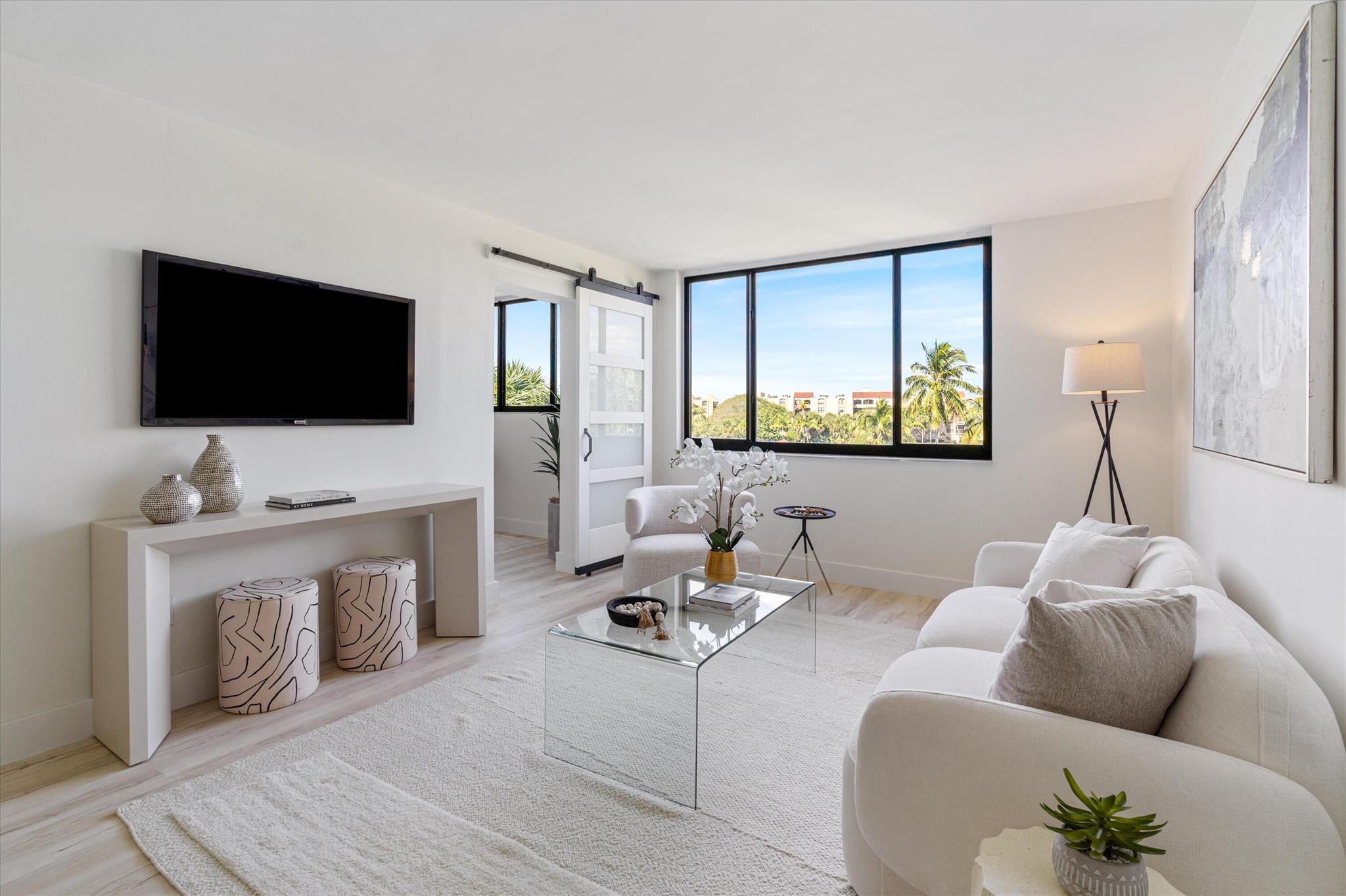 Lavers Delray Racquet Clu