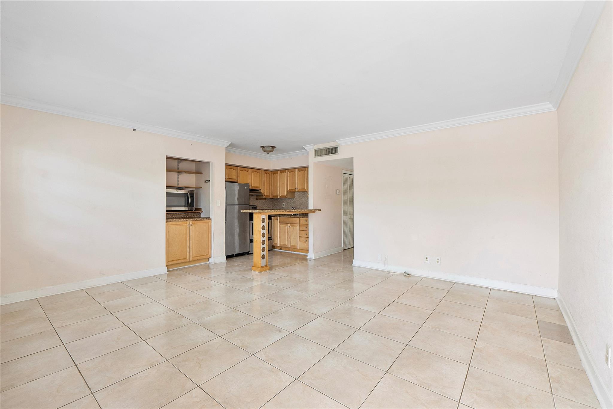 Homes for sale in Oakland Park, FL | 4050 Ne 12Th Ter #39-2, Oakland Park, FL 33334 | MLS# F10535523