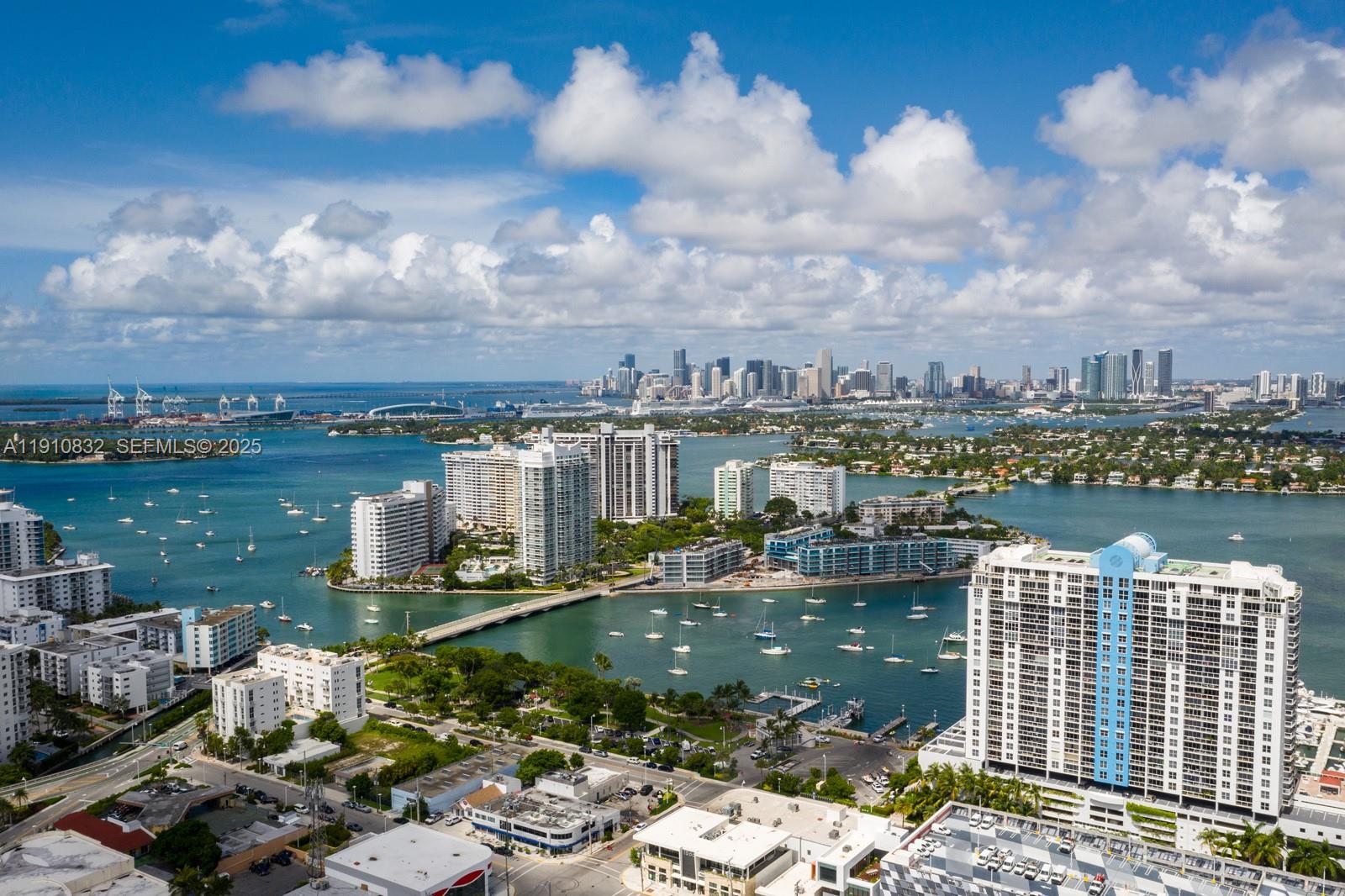 Condo for Sale in Miami Beach, FL
