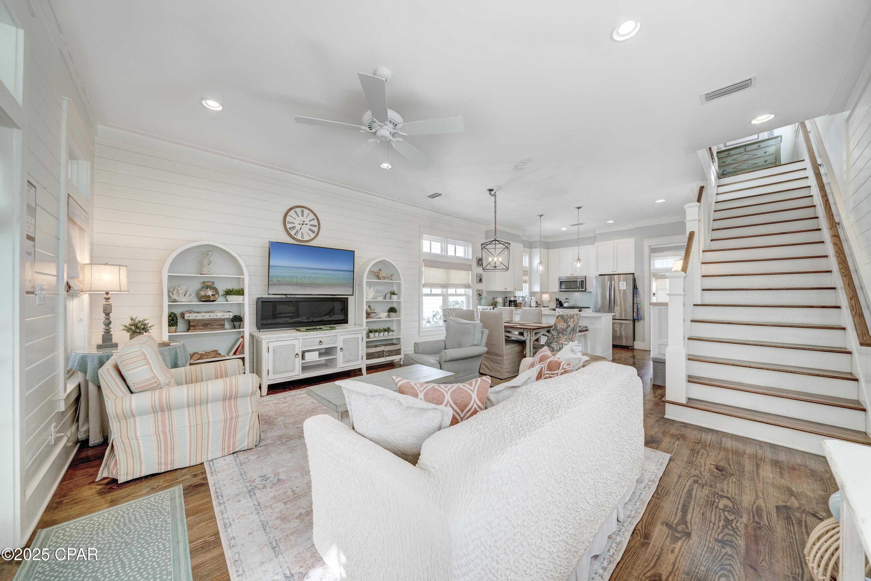 Image 12 For 148 Parkshore Drive