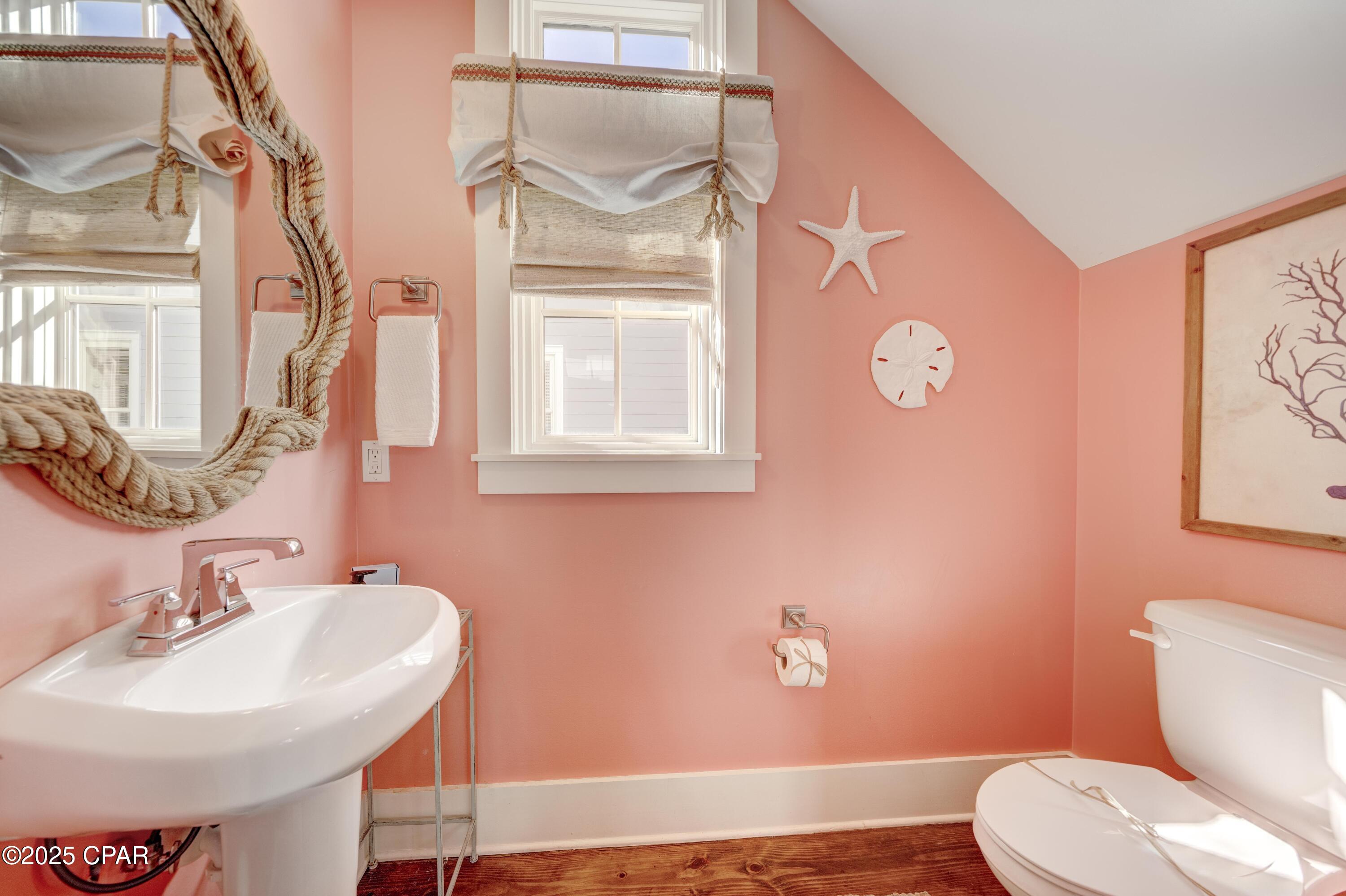 Image 19 For 148 Parkshore Drive