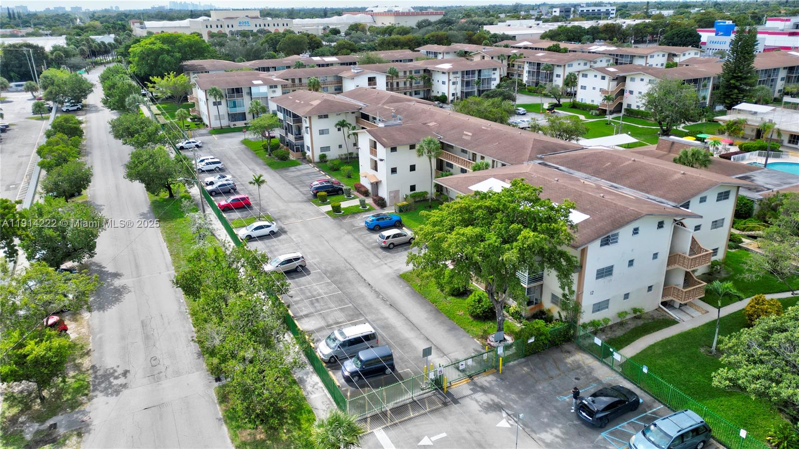 16790-ne-14th-ave-206-miami-fl-33162/hzid_0b5bf950