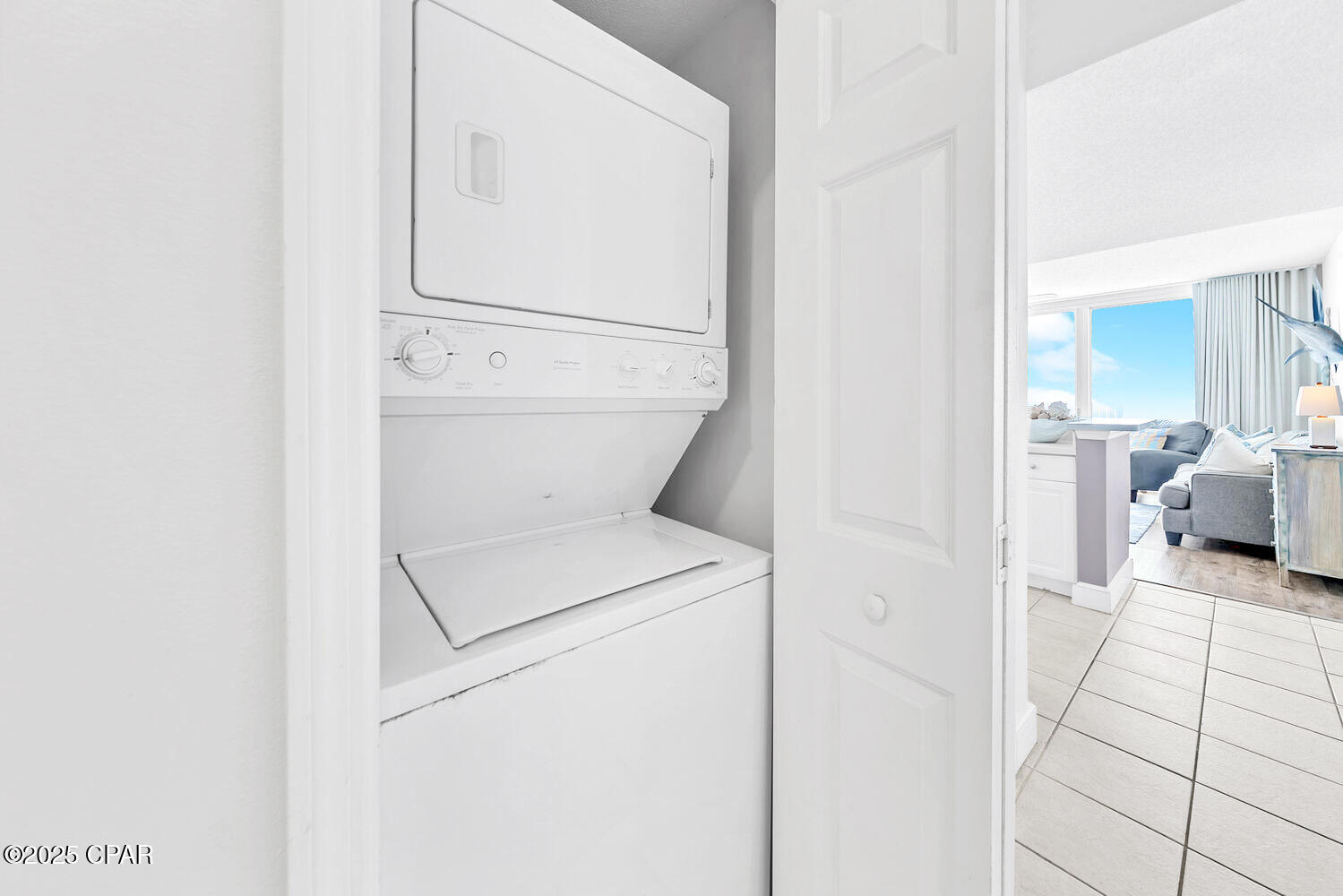 Image 17 For 10901 Front Beach Road 2015