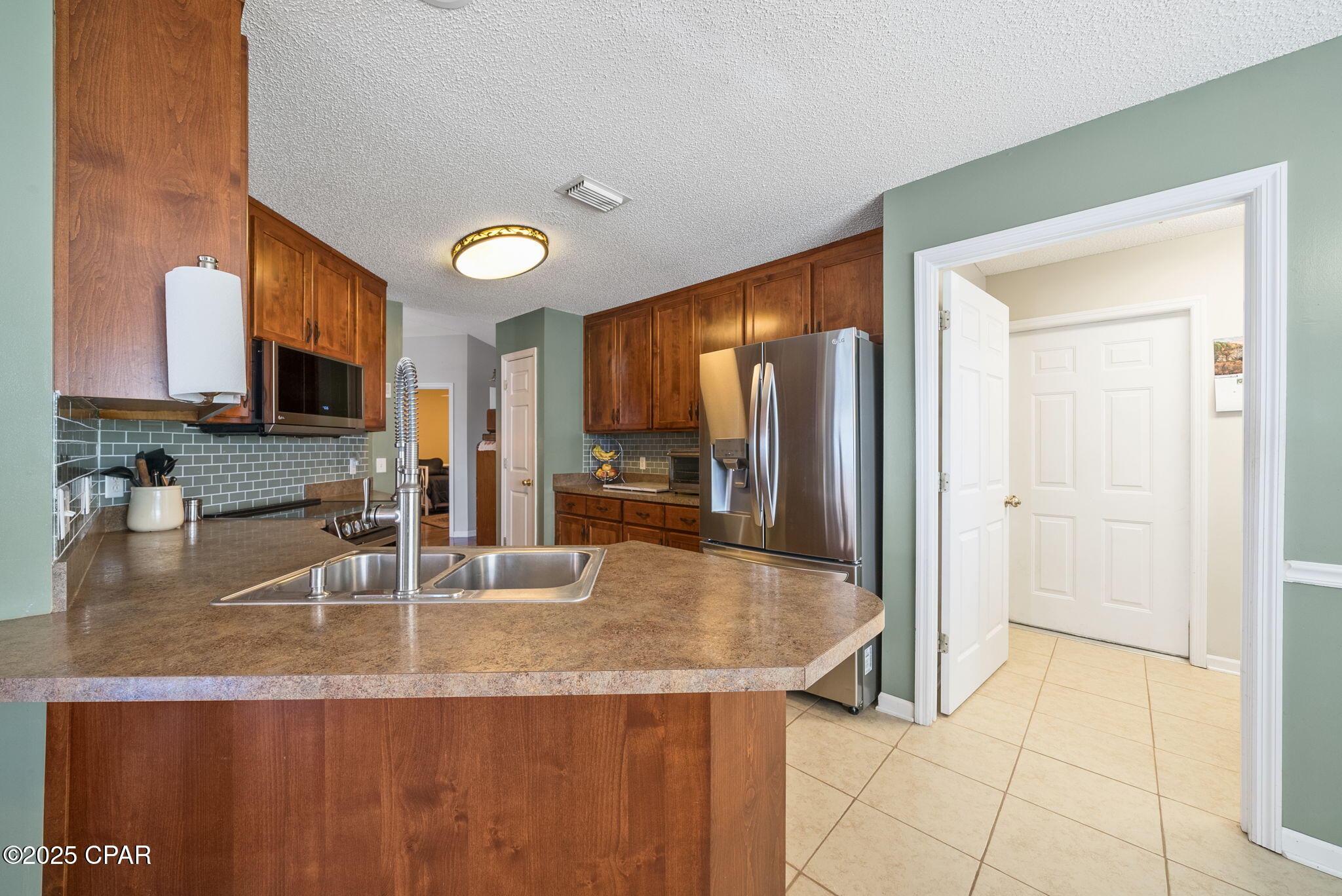 Image 11 For 7048 Hugh Drive