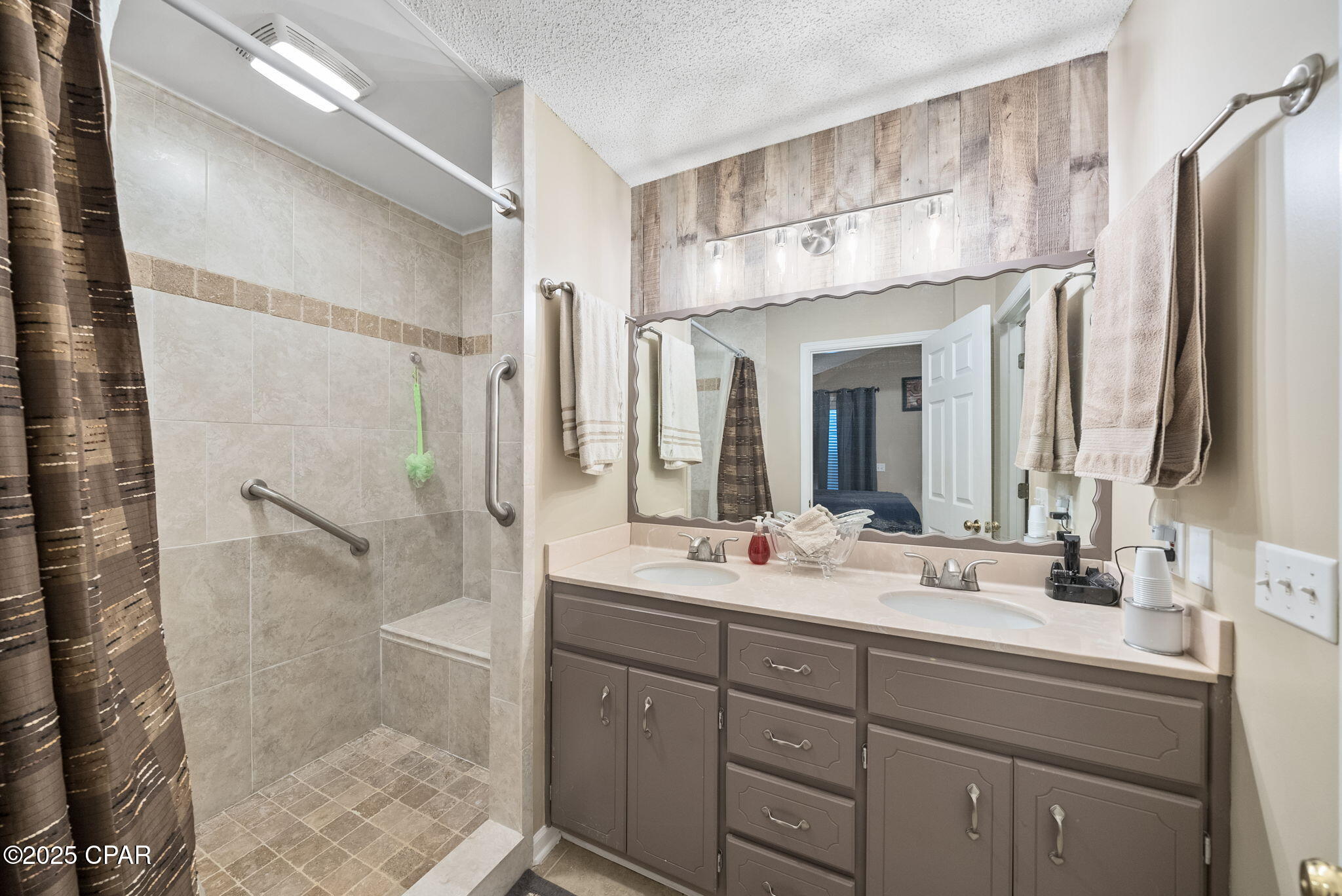 Image 19 For 7048 Hugh Drive