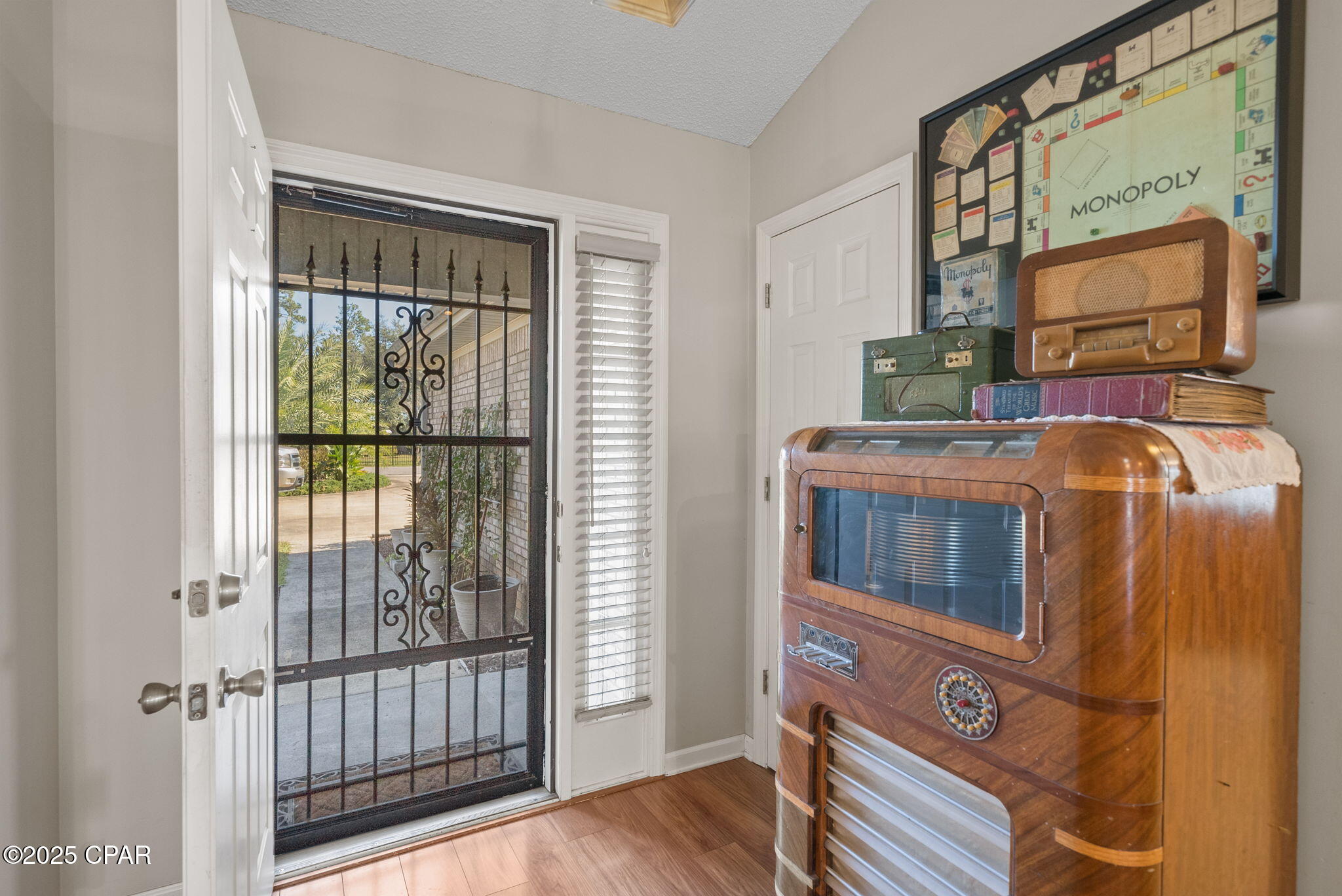 Image 25 For 7048 Hugh Drive