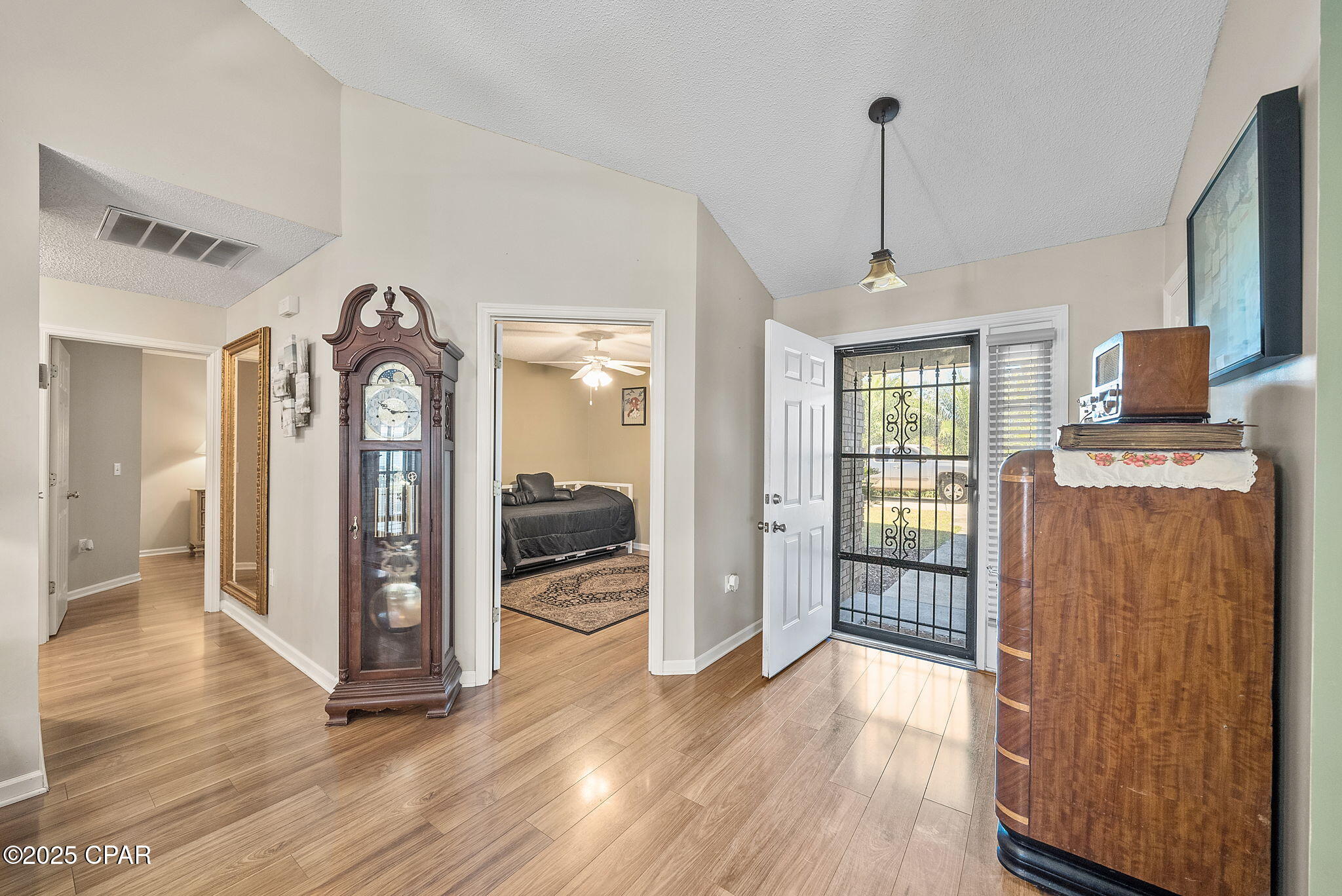 Image 9 For 7048 Hugh Drive